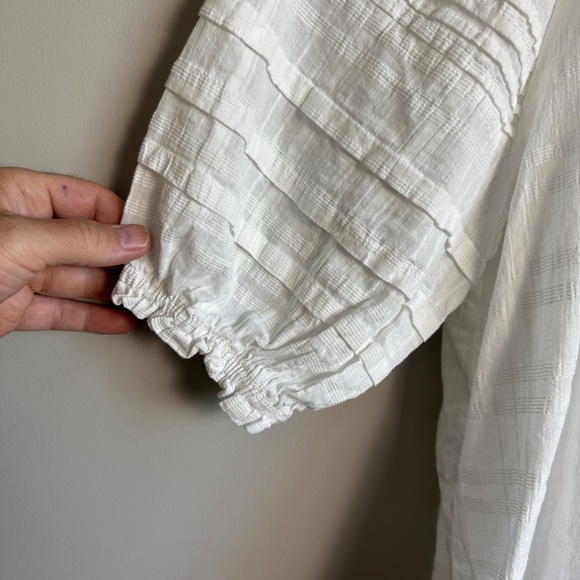 Knox Rose 1/2 Ballon Sleeve Sheer Layering V-Neck Top White Size Large Tassels - Picture 2 of 15